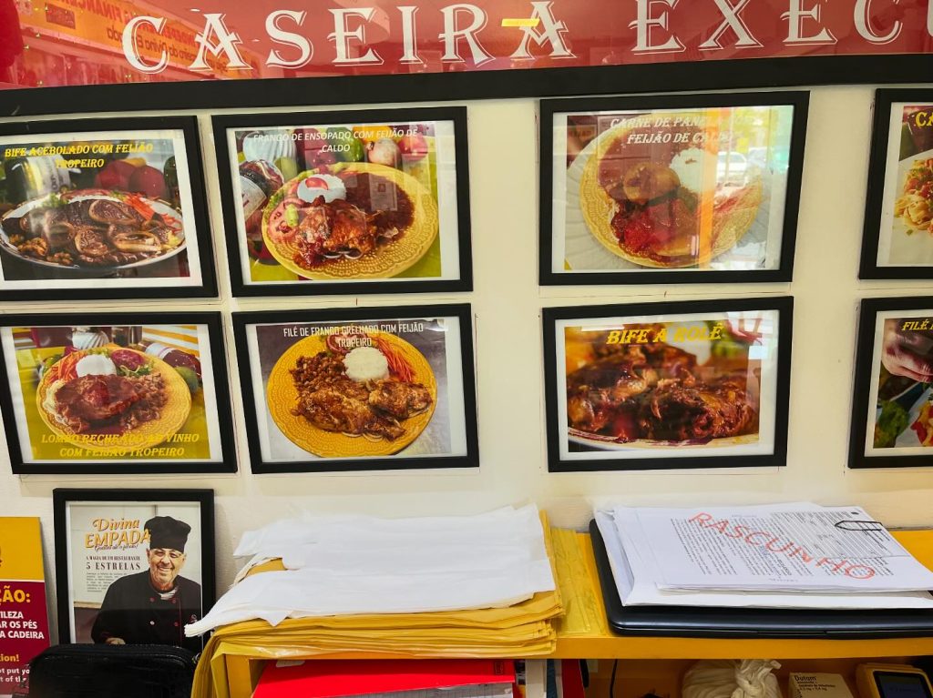 Instagram post from divinaempadailheus. This post is in position 4.