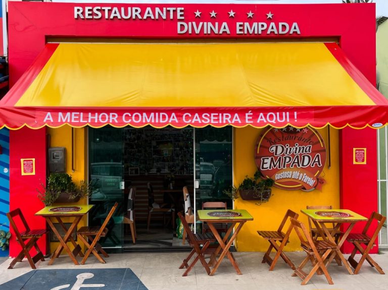 Instagram post from divinaempadailheus. This post is in position 3.