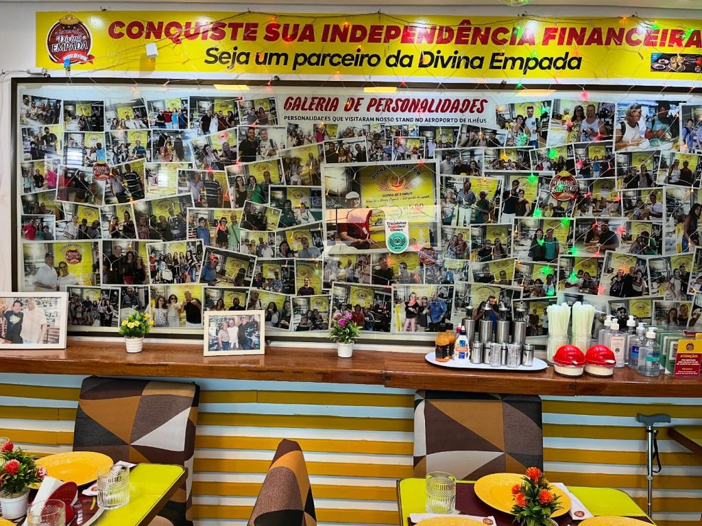 Instagram post from divinaempadailheus. This post is in position 8.